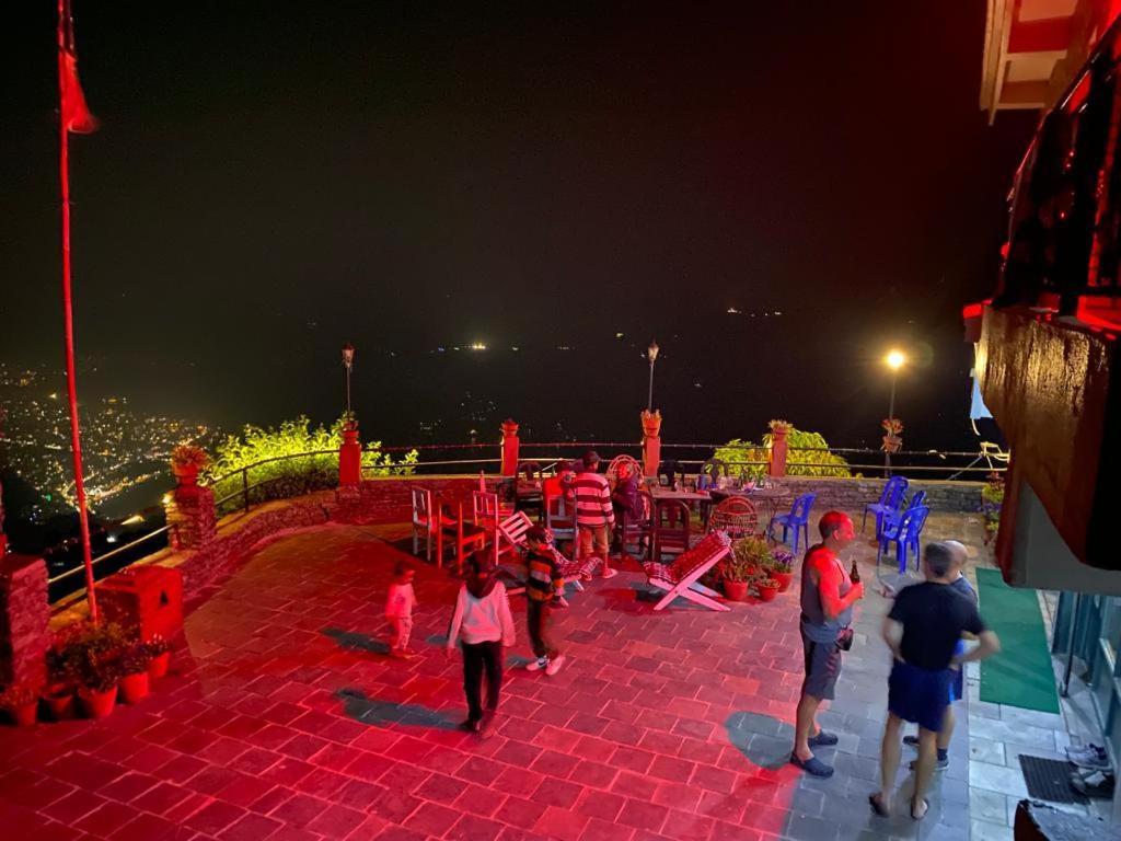 פוקהרה Panoramic View Guest House Sarangkot מראה חיצוני תמונה