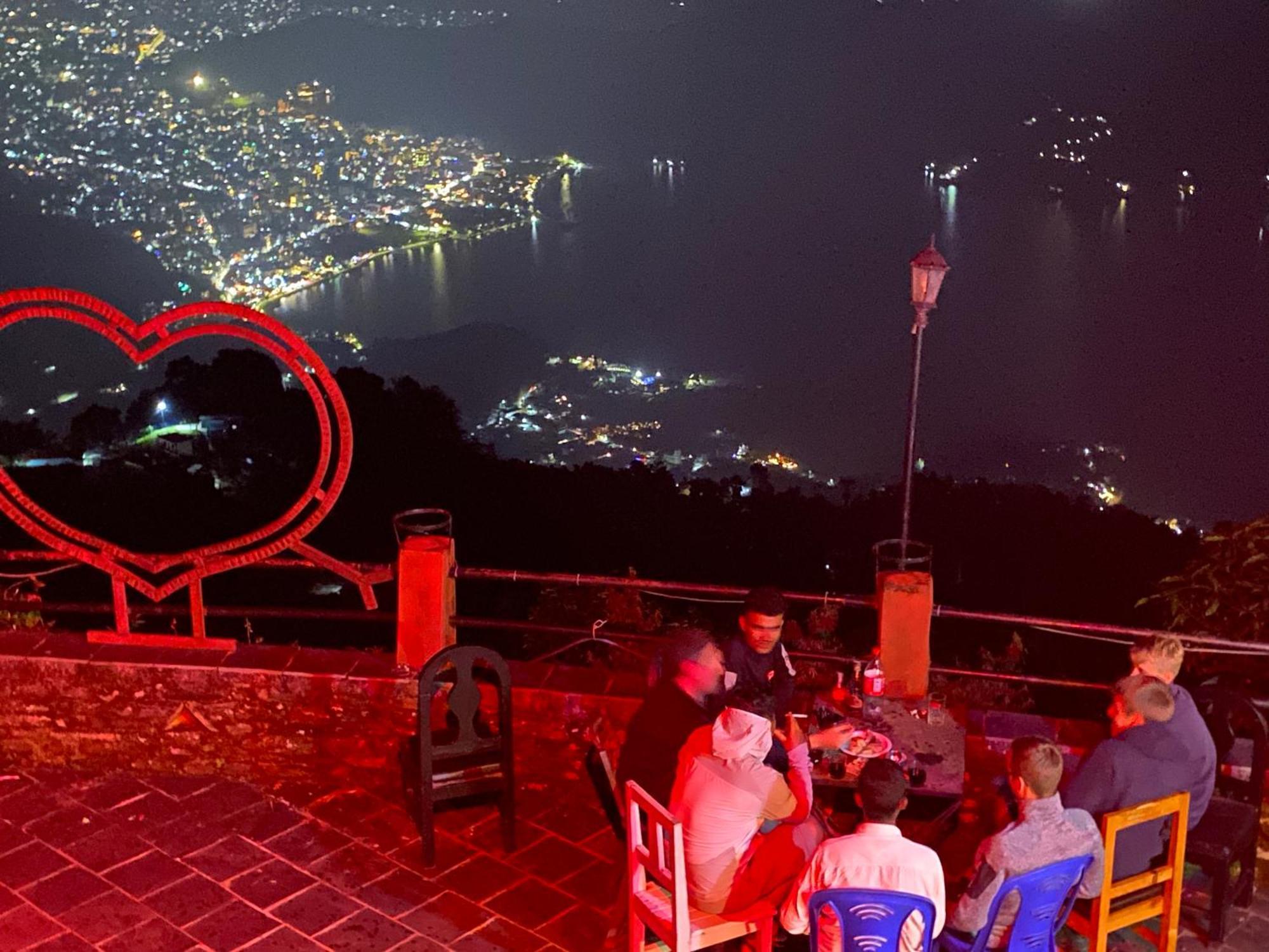 פוקהרה Panoramic View Guest House Sarangkot מראה חיצוני תמונה