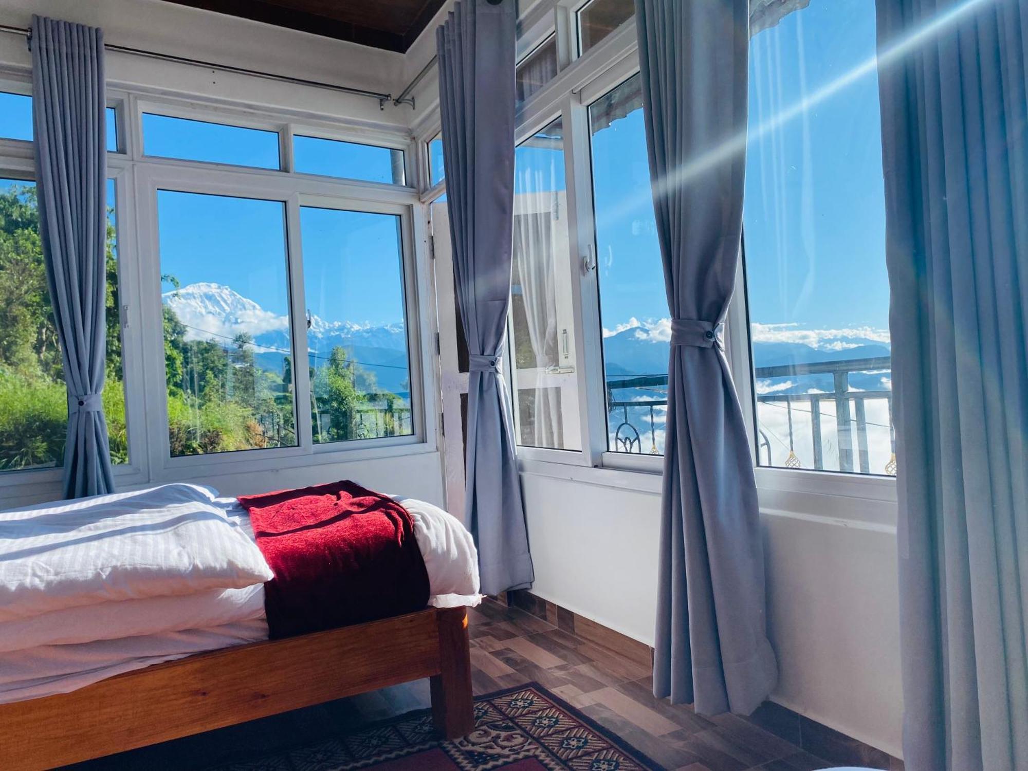 פוקהרה Panoramic View Guest House Sarangkot מראה חיצוני תמונה