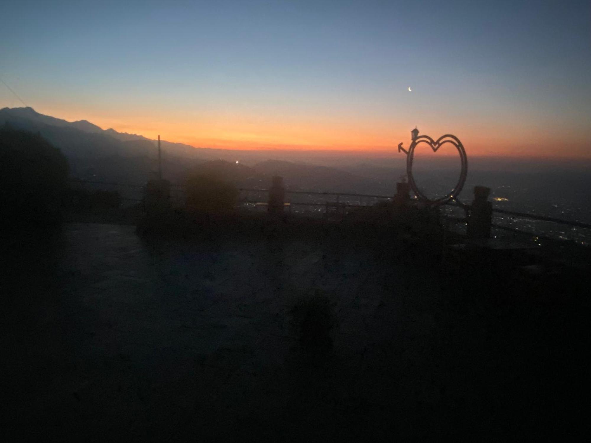 פוקהרה Panoramic View Guest House Sarangkot מראה חיצוני תמונה